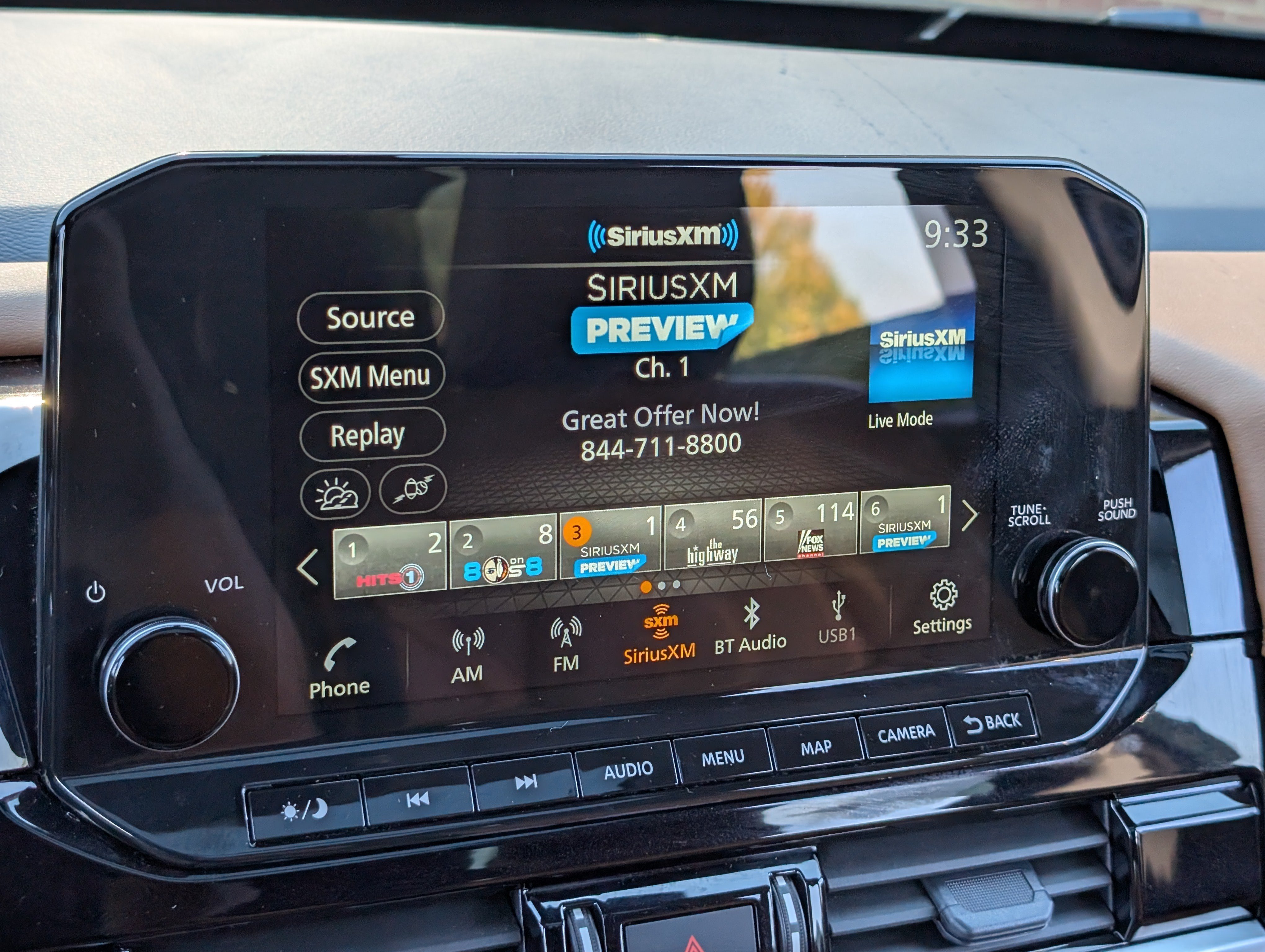 Used 2025 Nissan Pathfinder Platinum w/ Cargo Package FWD image 32