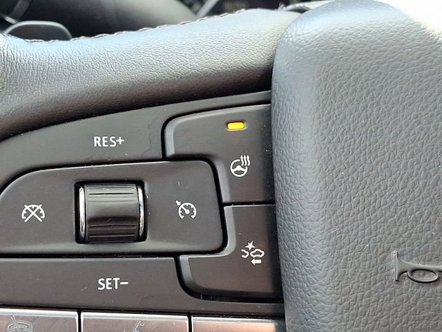 Certified 2025 Cadillac XT6 Premium Luxury image 30