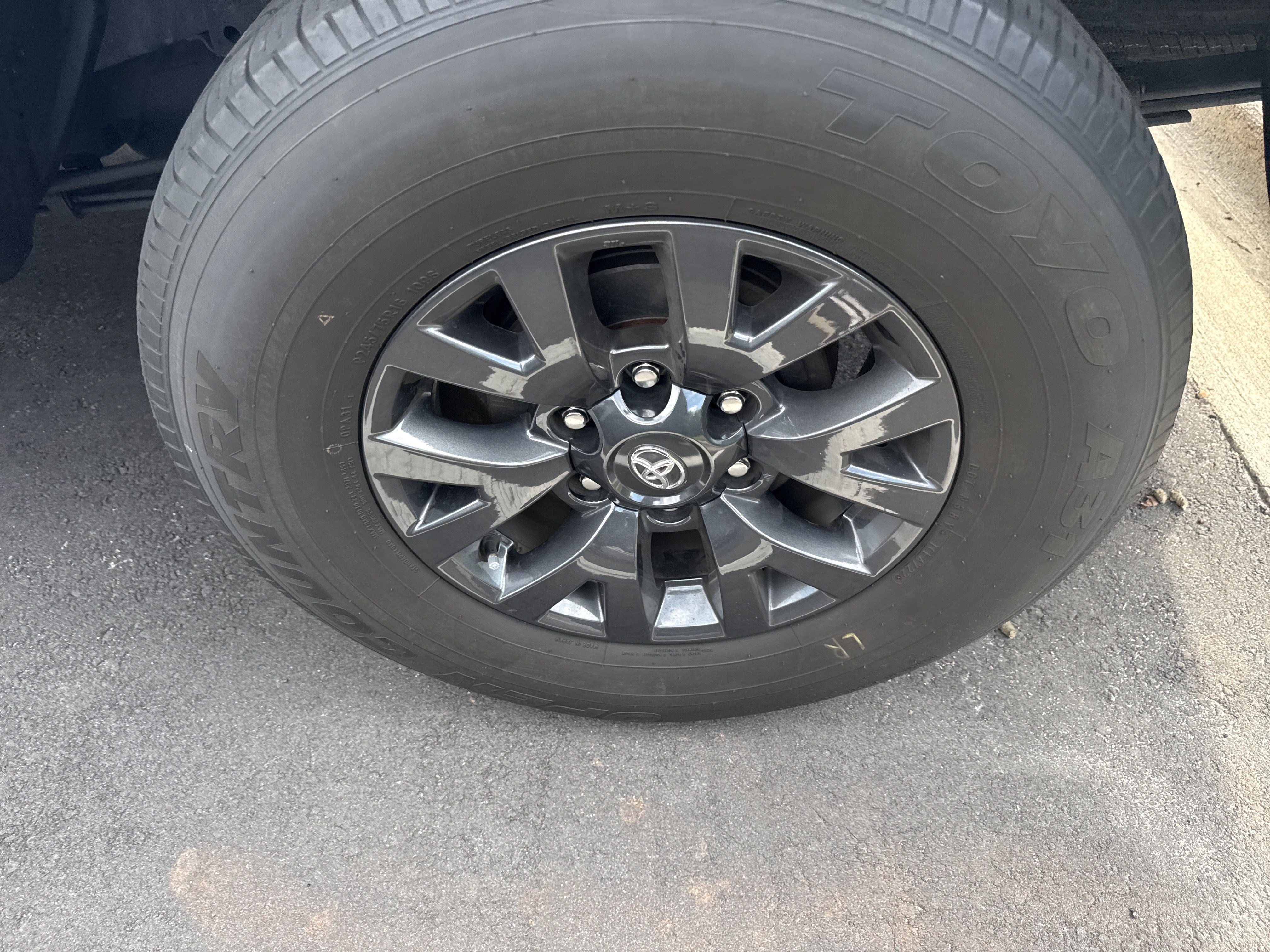 Used 2023 Toyota Tacoma SR5 RWD image 45