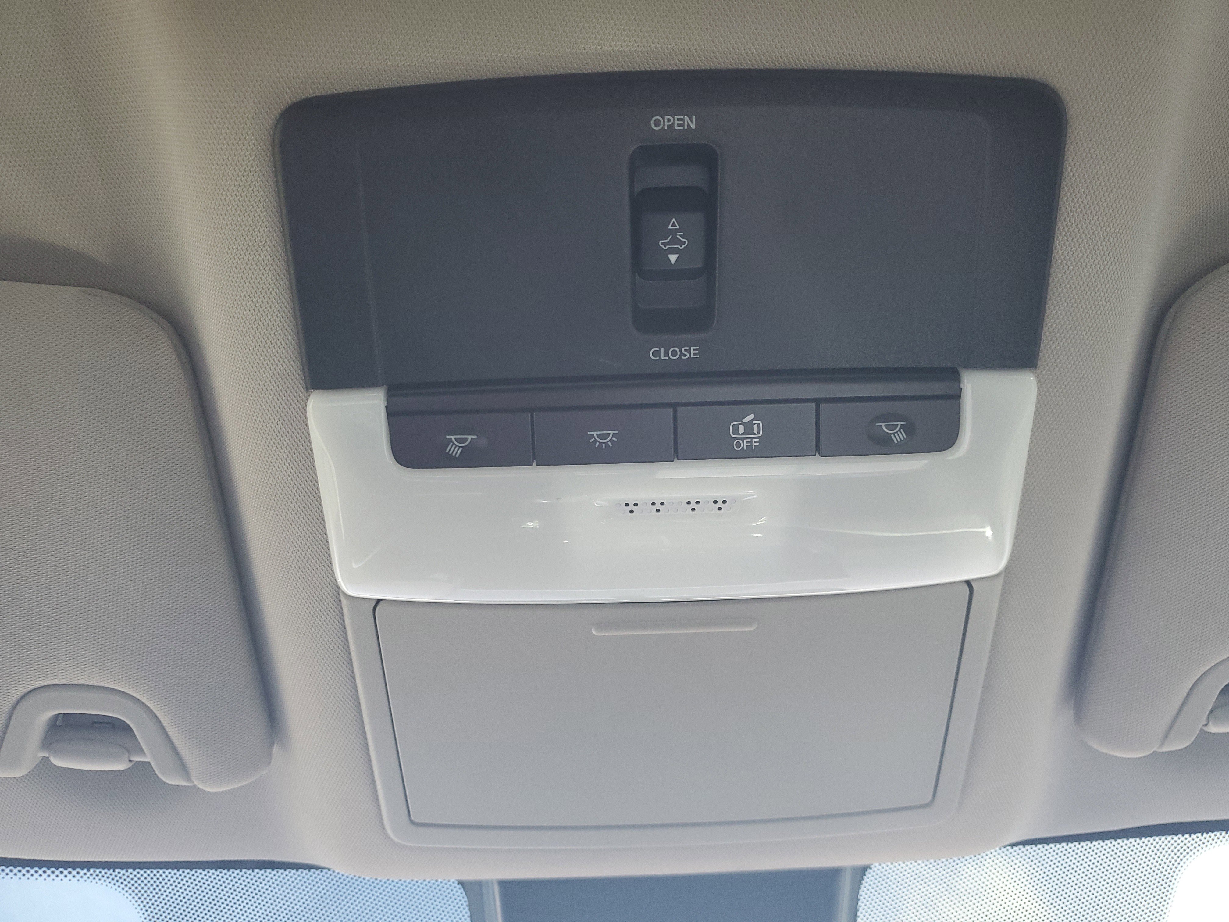 Used 2025 Nissan Altima 2.5 SR w/ SR Premium Package image 28