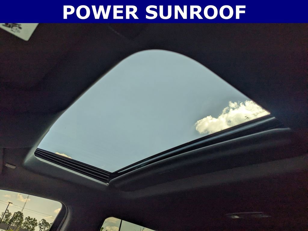 Used 2023 Chevrolet Silverado 1500 High Country w/ High Country Premium Package image 2