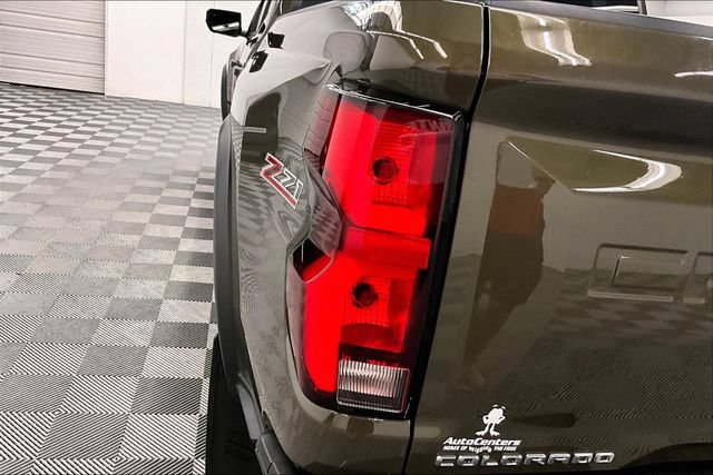 Used 2024 Chevrolet Colorado Z71 w/ Z71 Convenience Package 2 AWD/4WD image 34