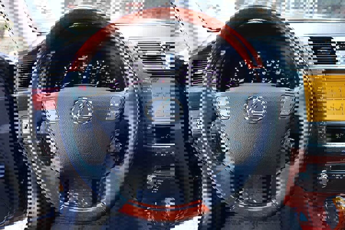 Used 2010 Lexus LS 460 image 14