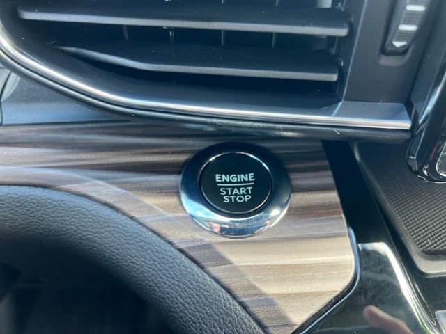 Used 2022 Ford Explorer Limited w/ Class IV Trailer Tow Package image 34