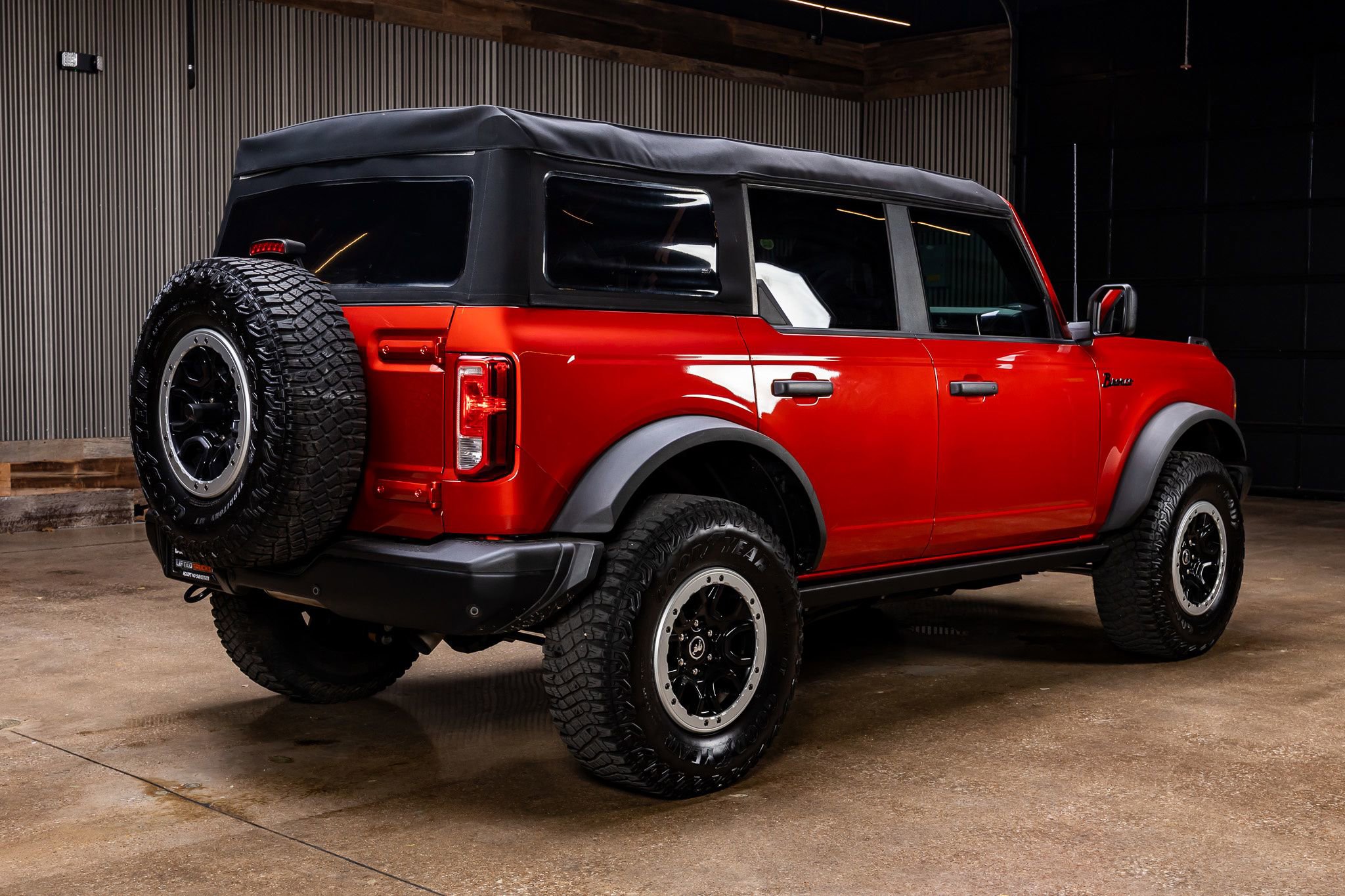 Used 2023 Ford Bronco Black Diamond w/ Sasquatch Package image 15