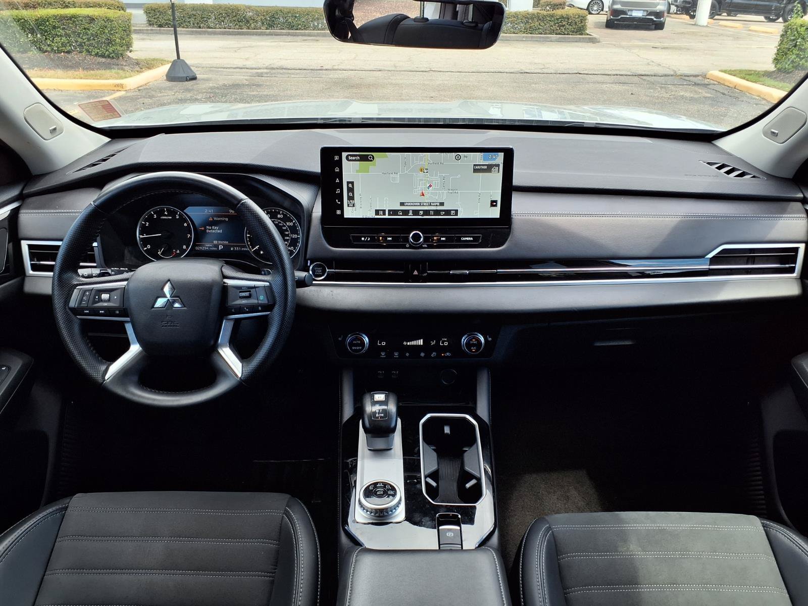Used 2025 Mitsubishi Outlander SE FWD image 3