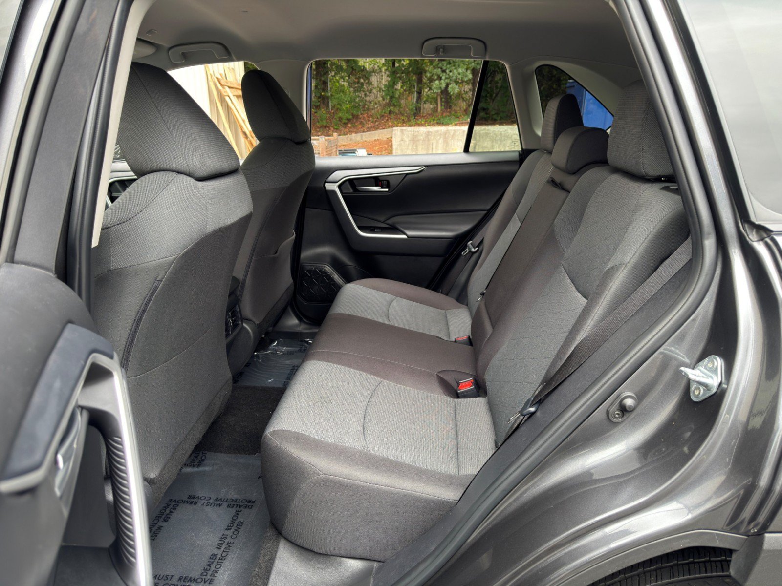 Used 2024 Toyota RAV4 XLE FWD image 34