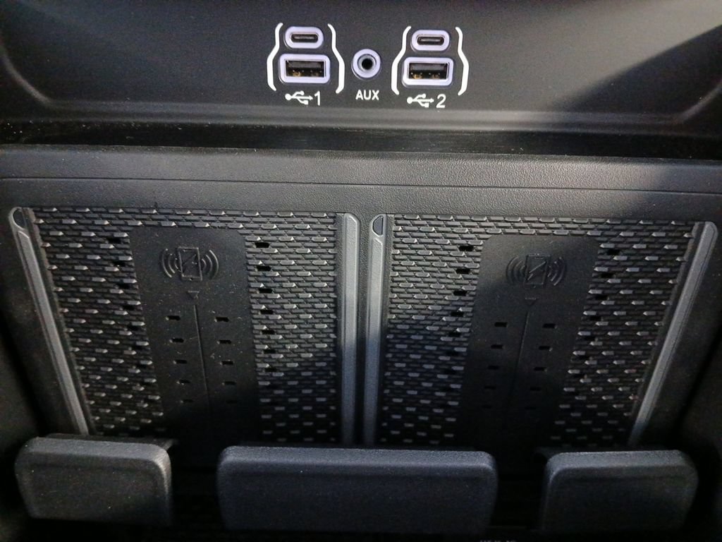 New 2026 RAM 2500 Big Horn AWD/4WD image 6