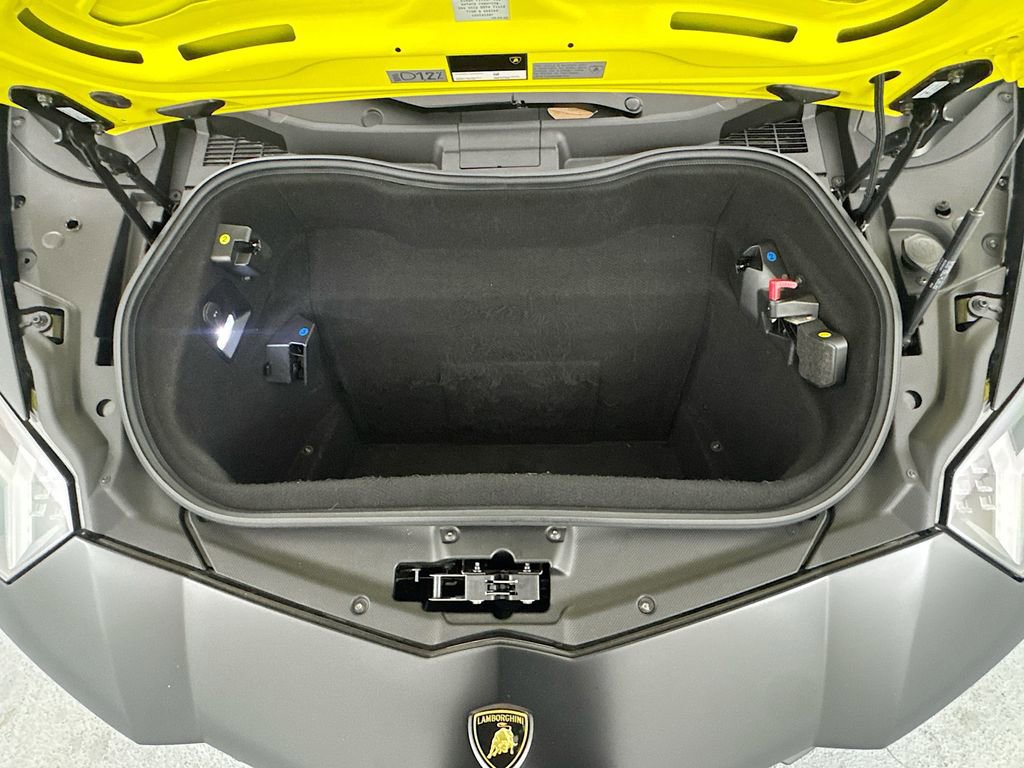 Used 2018 Lamborghini Aventador S AWD/4WD image 28