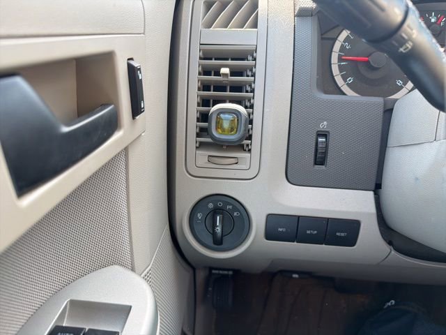 Used 2011 Ford Escape XLT image 14