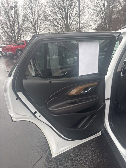 Used 2021 GMC Terrain SLE w/ Driver Convenience Package image 7