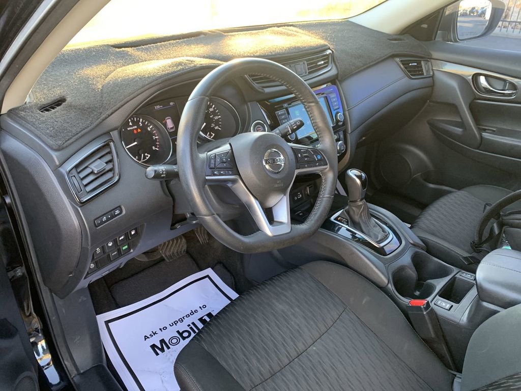 Used 2020 Nissan Rogue SV w/ Premium Package image 8