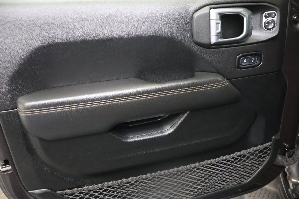 Used 2021 Jeep Wrangler Unlimited Sahara image 16