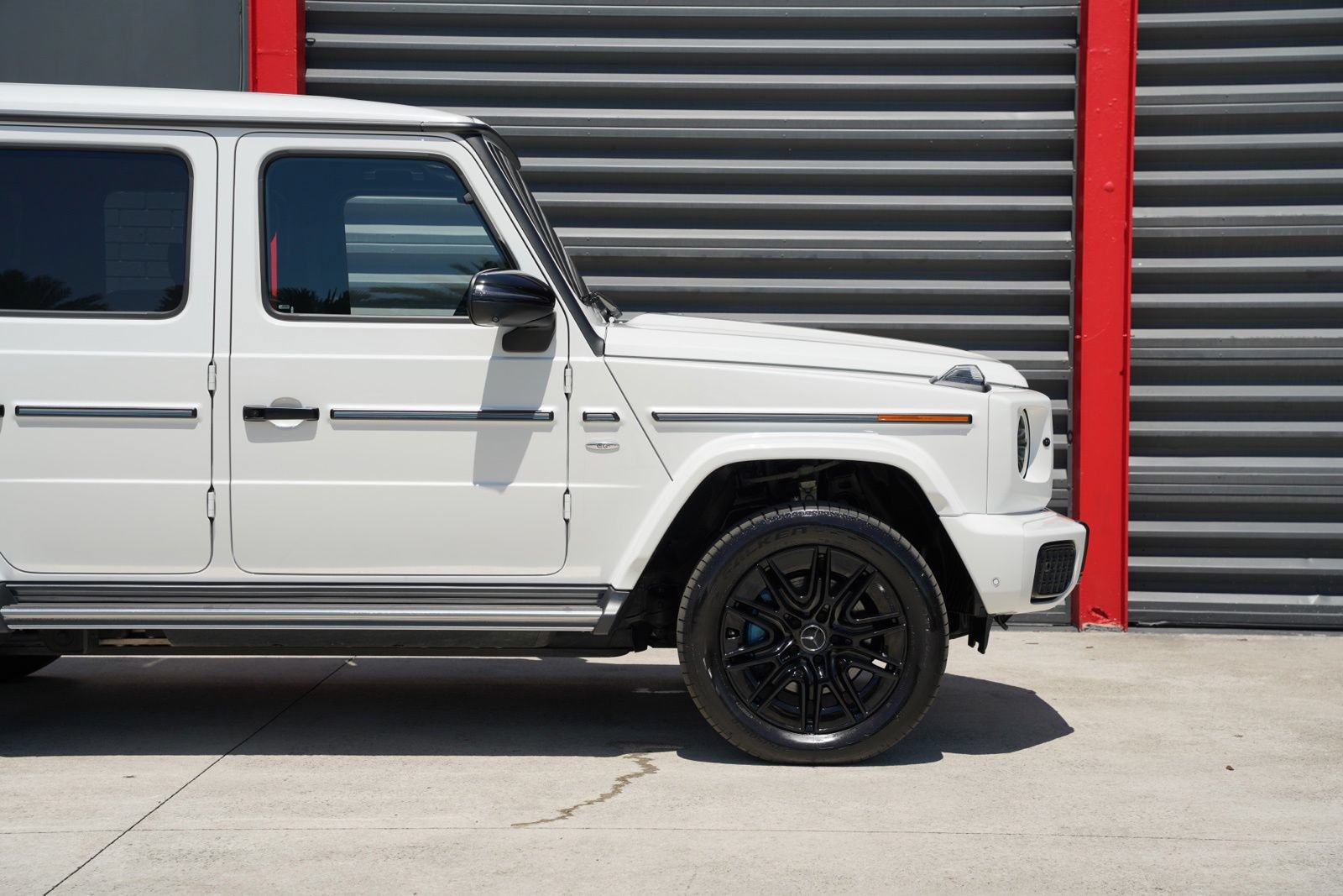 Used 2025 Mercedes-Benz G 580 w/ EQ Technology image 3