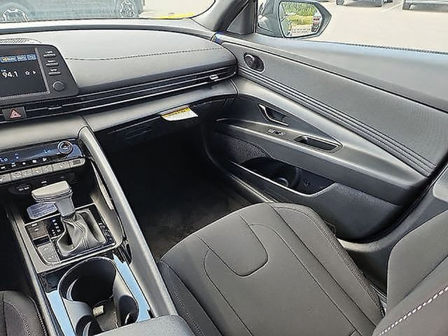 New 2026 Hyundai Elantra SEL Sport Premium FWD image 7