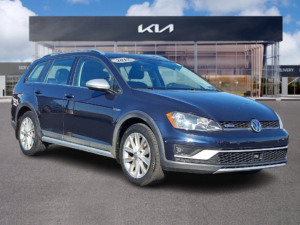 Used 2017 Volkswagen Golf Alltrack SE AWD/4WD image 1