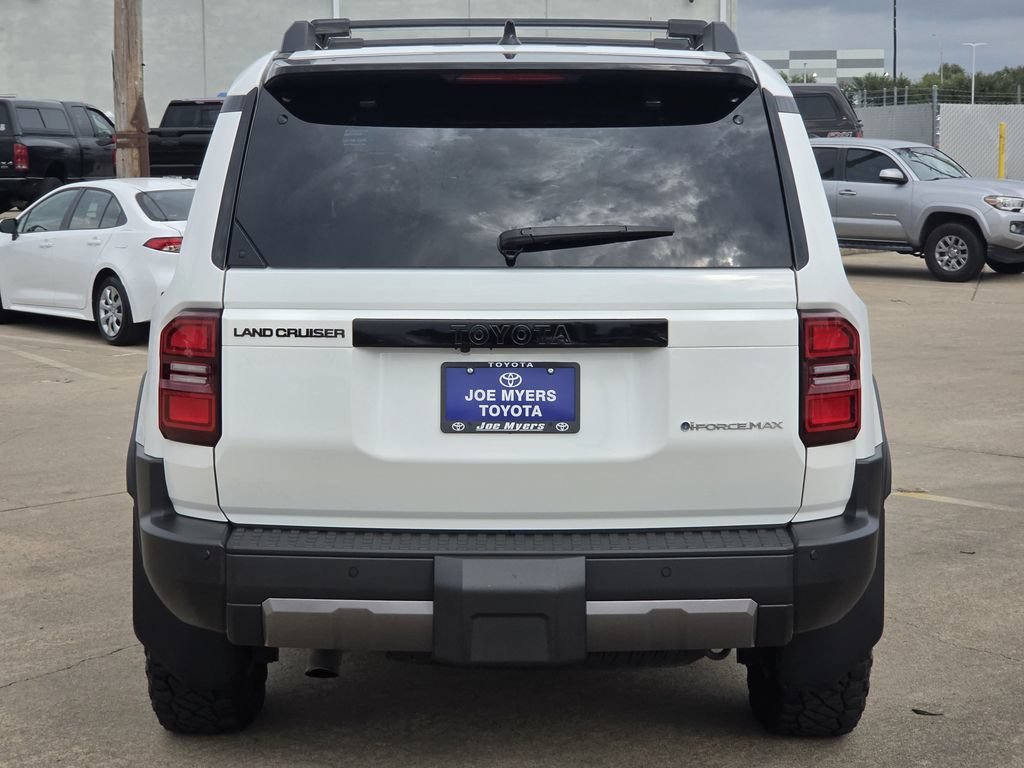 Used 2026 Toyota Land Cruiser w/ Premium Package AWD/4WD image 8