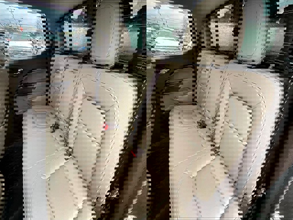 Used 2019 GMC Canyon SLT w/ Driver Alert Package AWD/4WD image 14