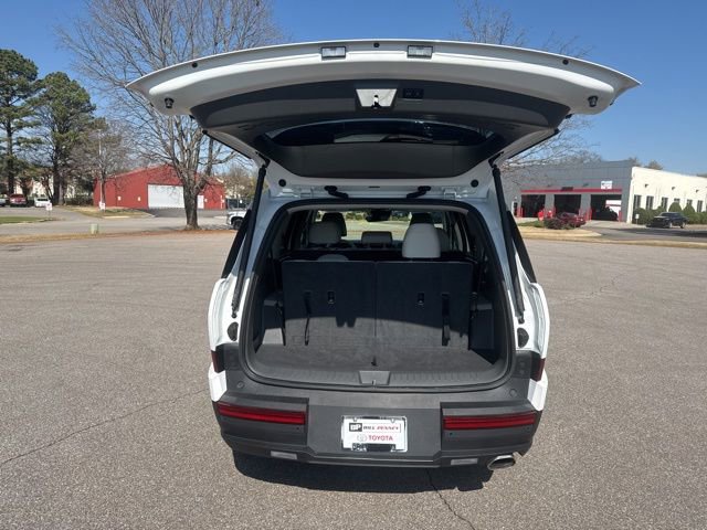 Used 2025 Hyundai Santa Fe SEL image 17