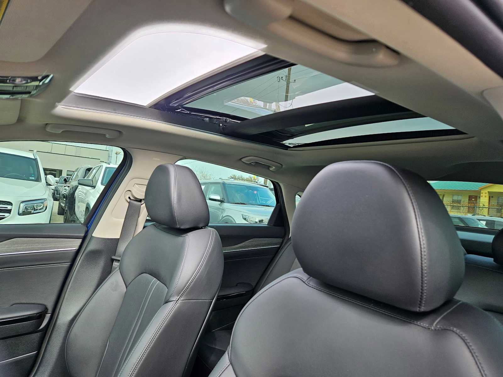 Used 2025 Kia K5 EX image 16