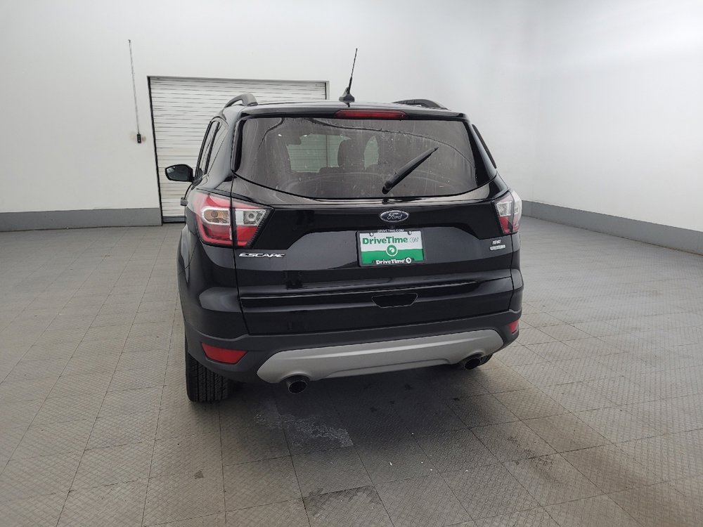Used 2018 Ford Escape SE w/ SE Sync 3 Package image 6