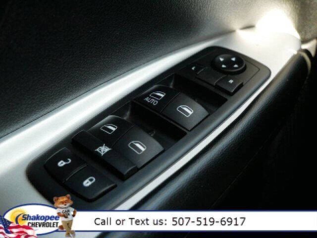 Used 2019 Dodge Journey SE image 16