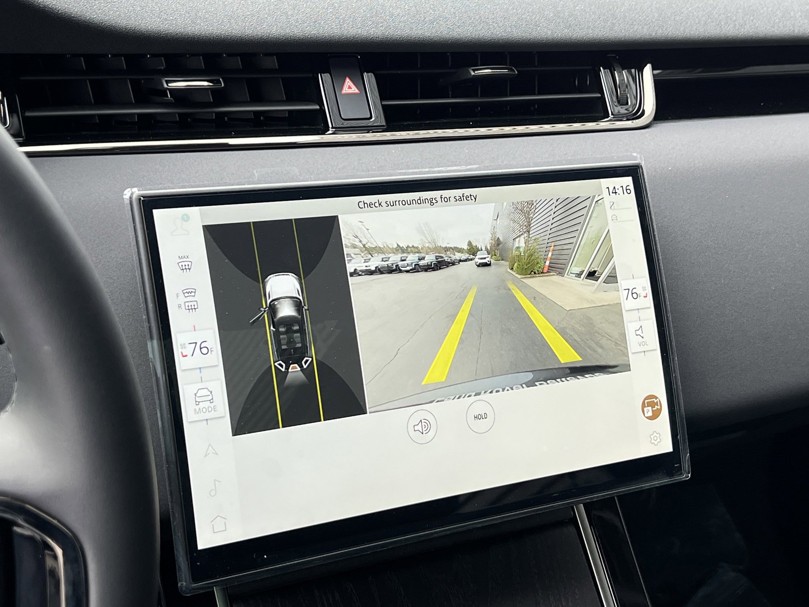 New 2025 Land Rover Range Rover Evoque Dynamic SE image 29