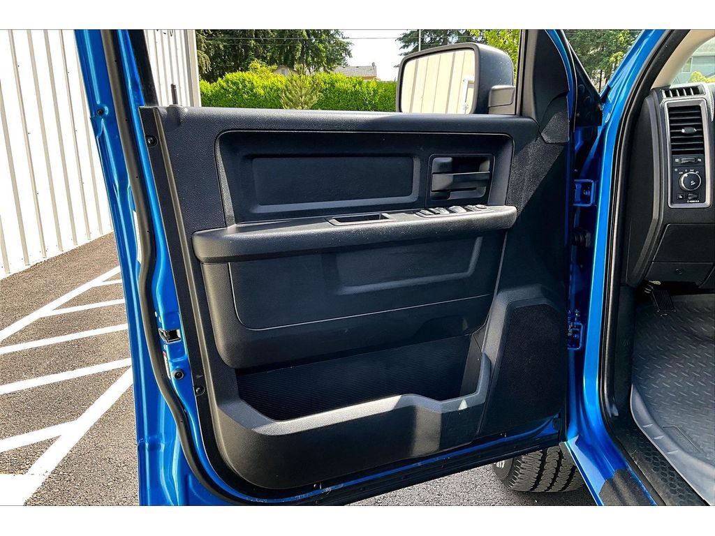 Used 2019 RAM 1500 Express w/ Hydro Blue Sport Package AWD/4WD image 22
