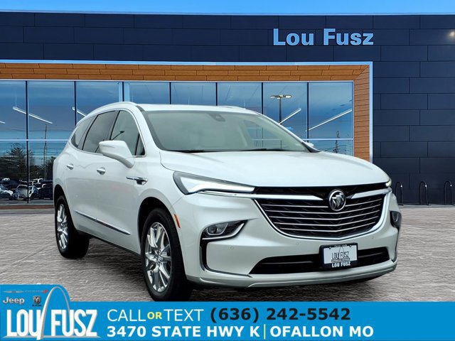 Used 2023 Buick Enclave Essence w/ Experience Buick Package