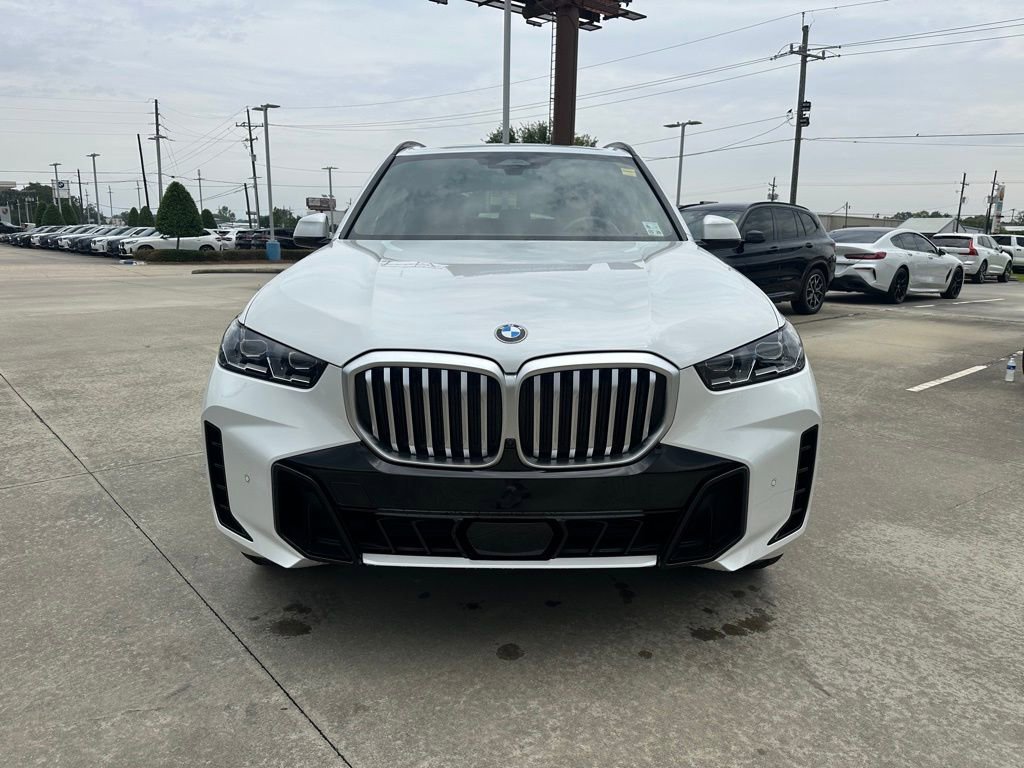 Certified 2024 BMW X5 sDrive40i w/ M Sport Package RWD image 2