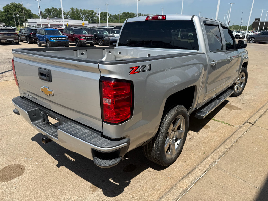 Used 2018 Chevrolet Silverado 1500 LT w/ Texas Edition AWD/4WD image 6
