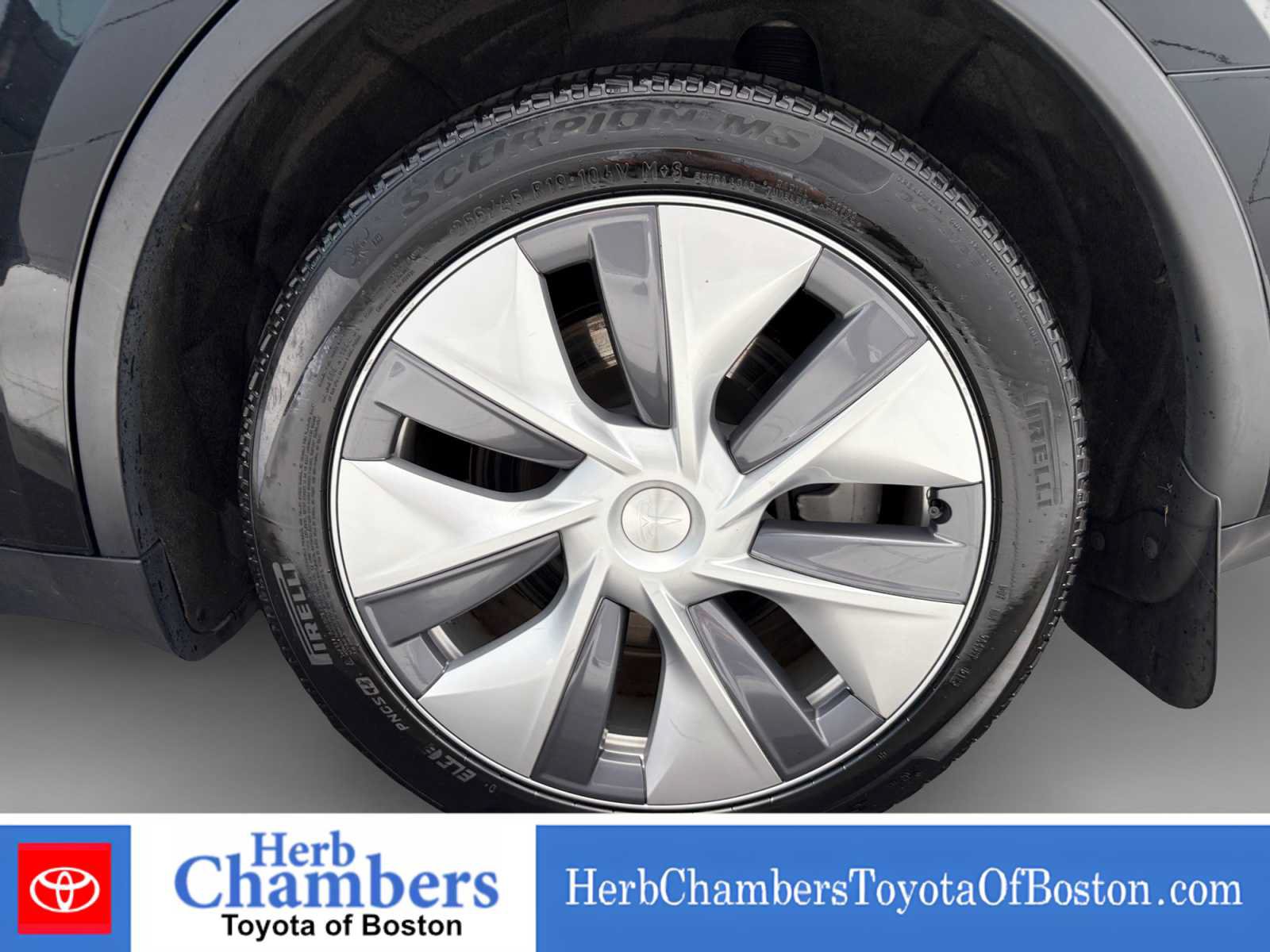 Used 2024 Tesla Model Y Long Range AWD/4WD image 20