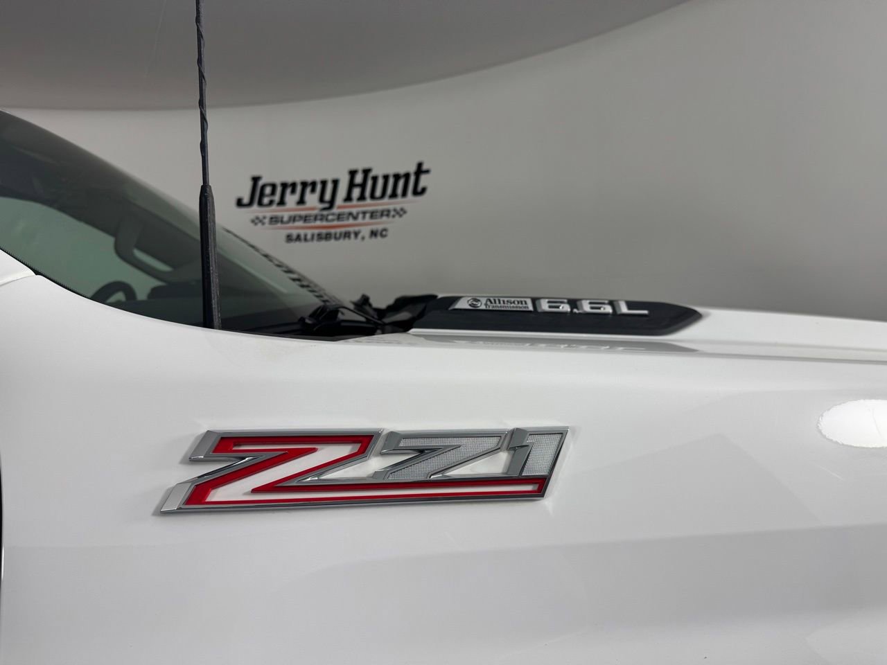 Used 2025 Chevrolet Silverado 2500 LT image 38