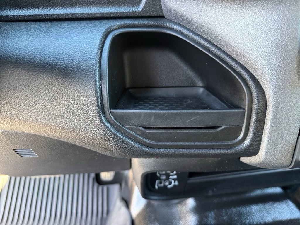 Used 2024 RAM 3500 Tradesman w/ Chrome Appearance Group image 18