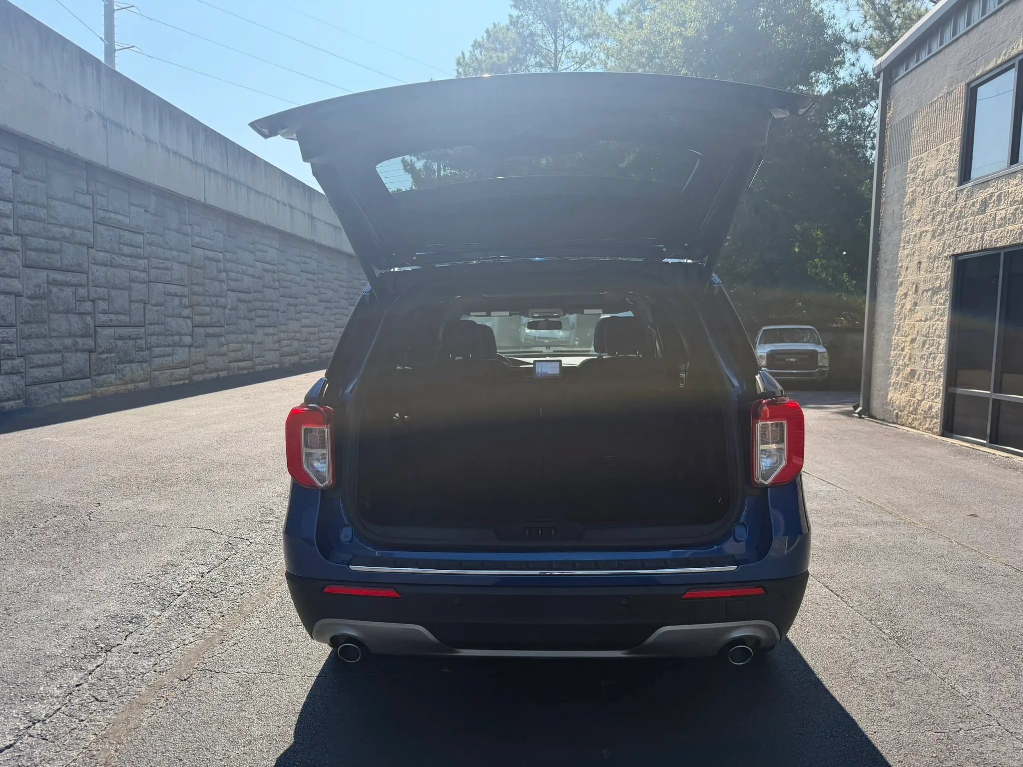Used 2020 Ford Explorer Limited AWD/4WD image 35