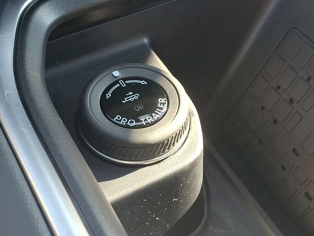 Certified 2025 Ford Expedition Active AWD/4WD image 26