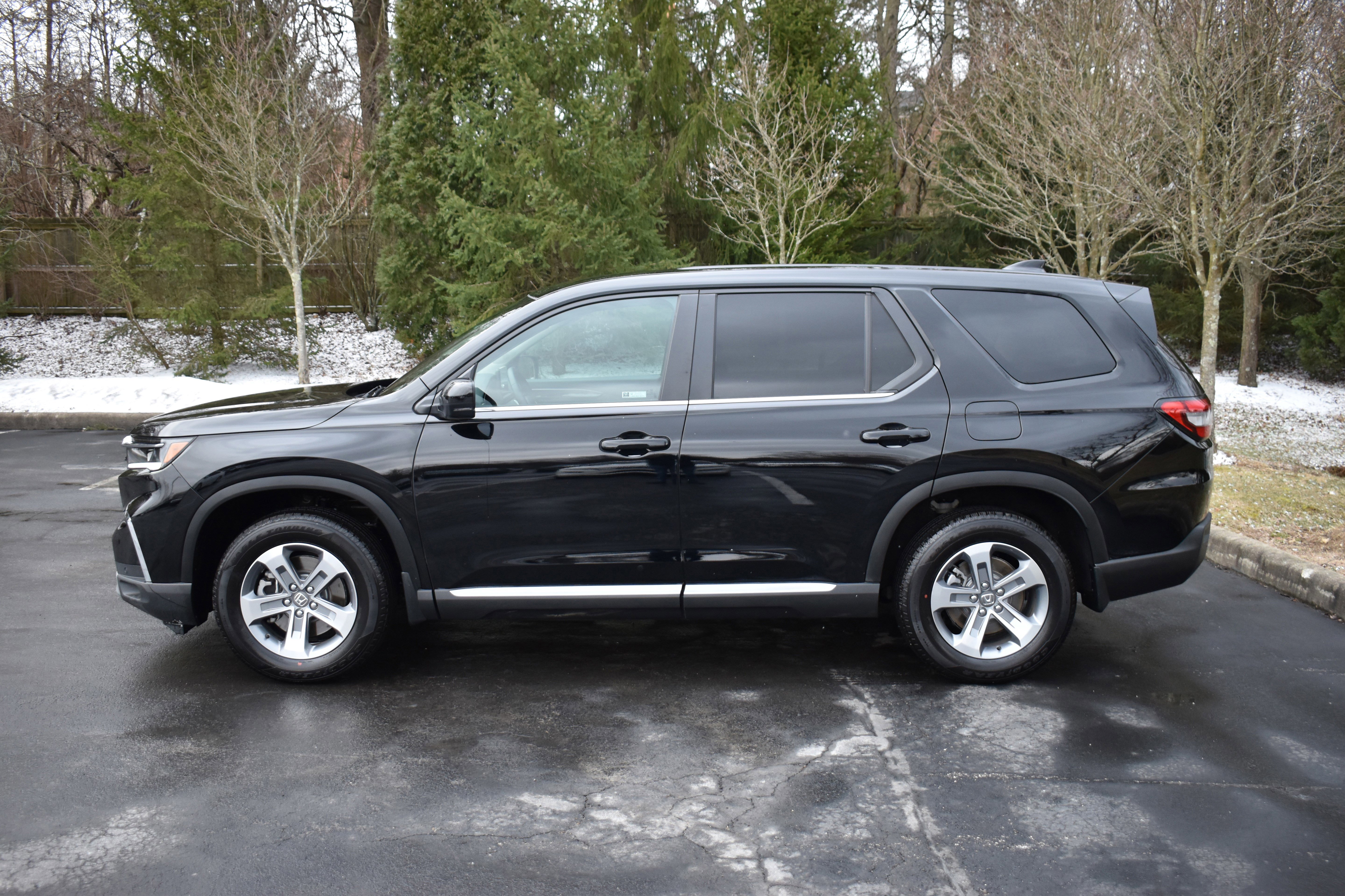 Certified 2025 Honda Pilot EX-L image 30