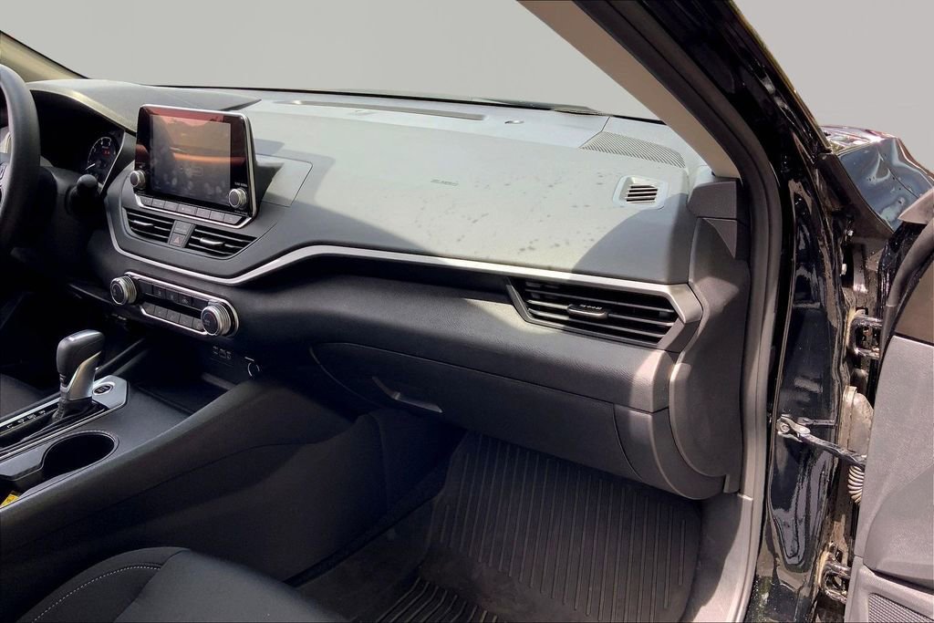Used 2025 Nissan Altima 2.5 S image 18