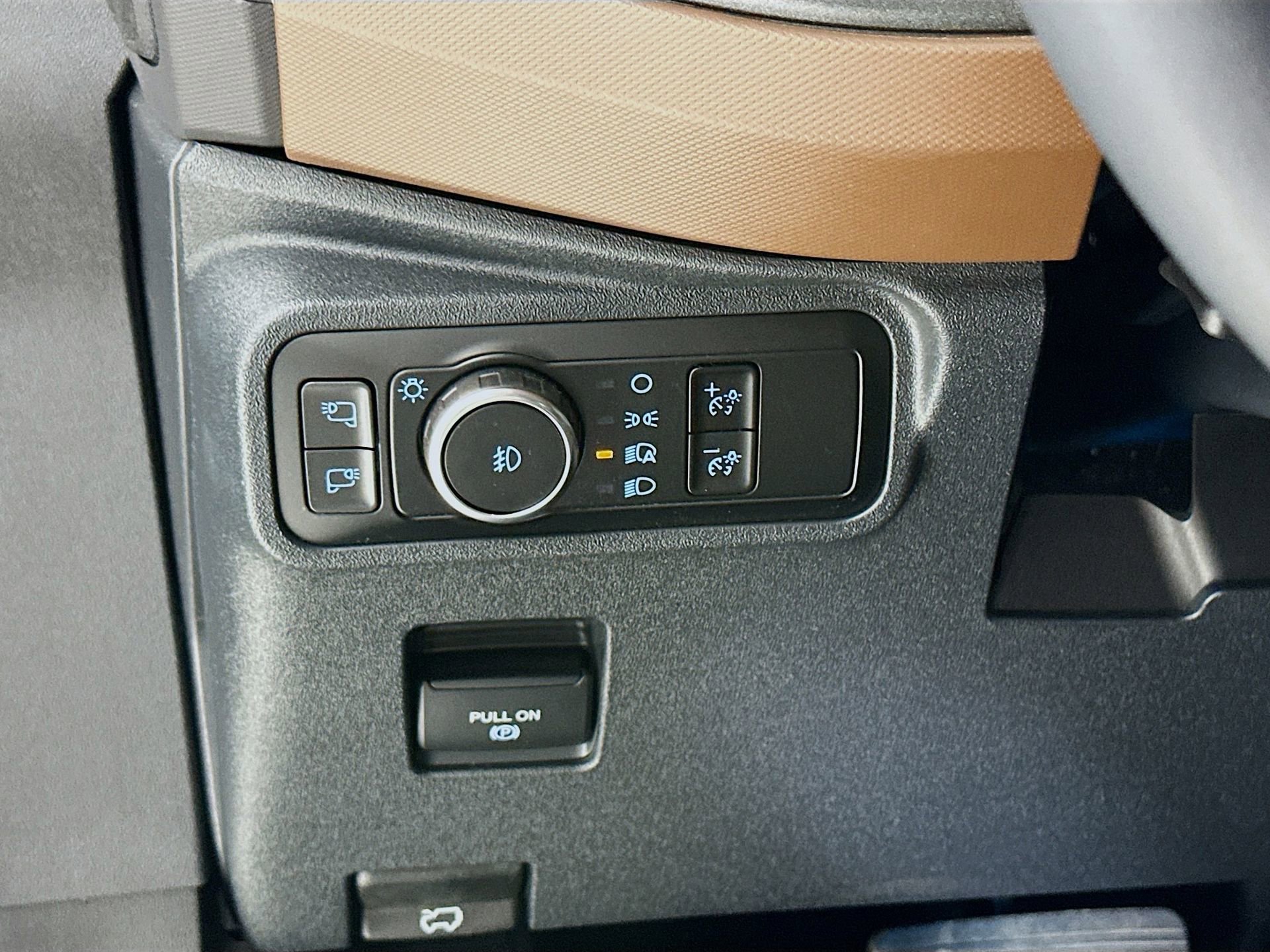 Used 2024 Ford Bronco Outer Banks AWD/4WD image 11