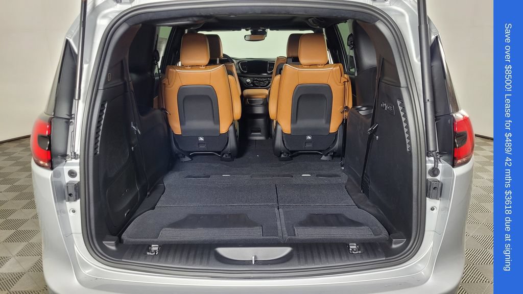New 2026 Chrysler Pacifica Pinnacle AWD/4WD image 11