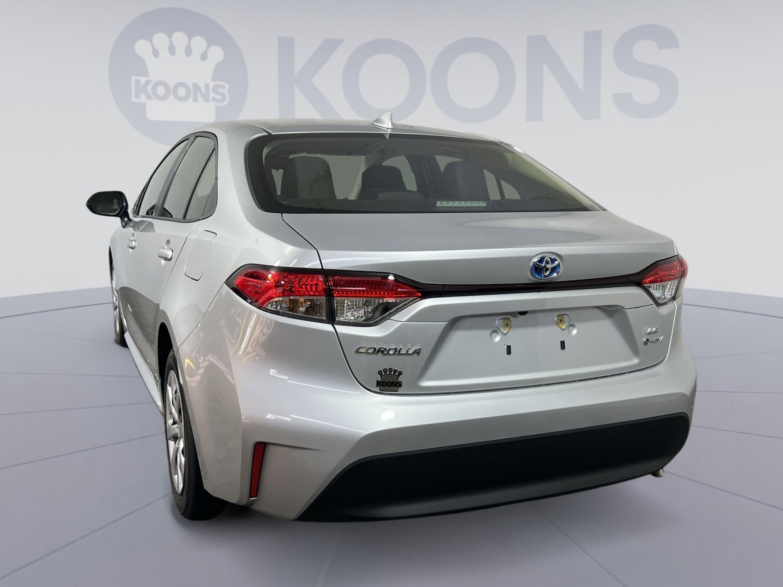 Used 2025 Toyota Corolla LE image 4