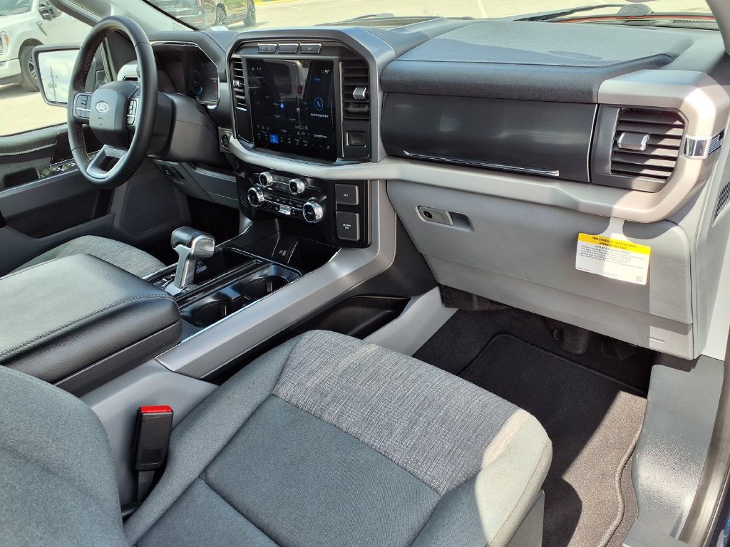 Used 2023 Ford F150 Lightning XLT AWD/4WD image 12
