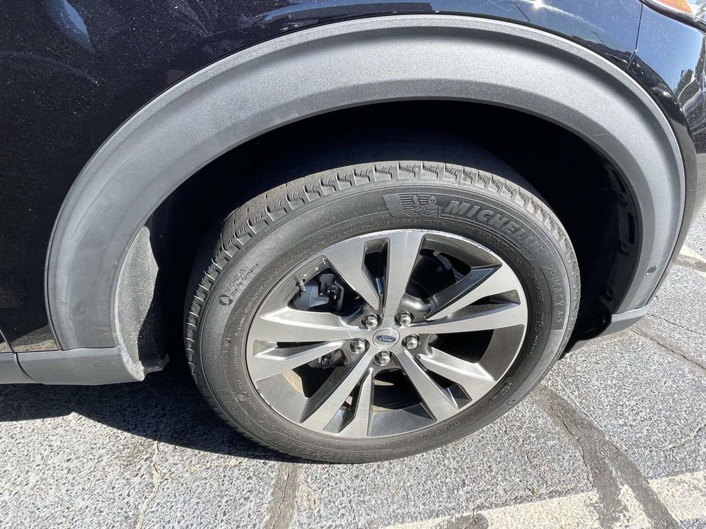 Used 2020 Ford Explorer Platinum image 28