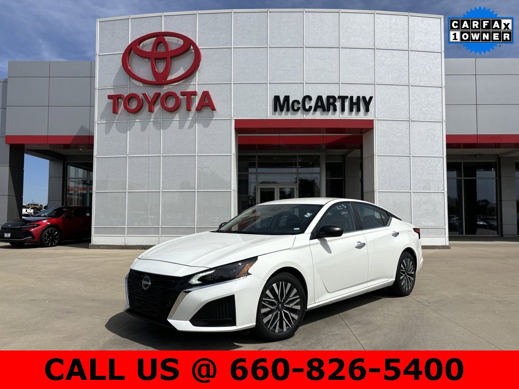 Used 2025 Nissan Altima 2.5 SV image 1