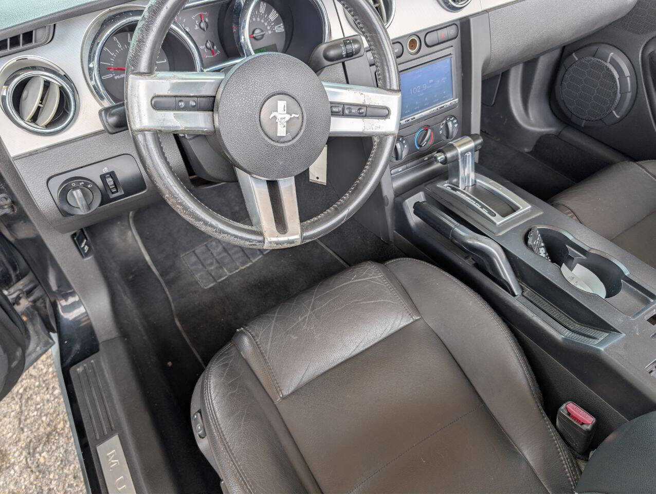 Used 2006 Ford Mustang Convertible RWD image 15