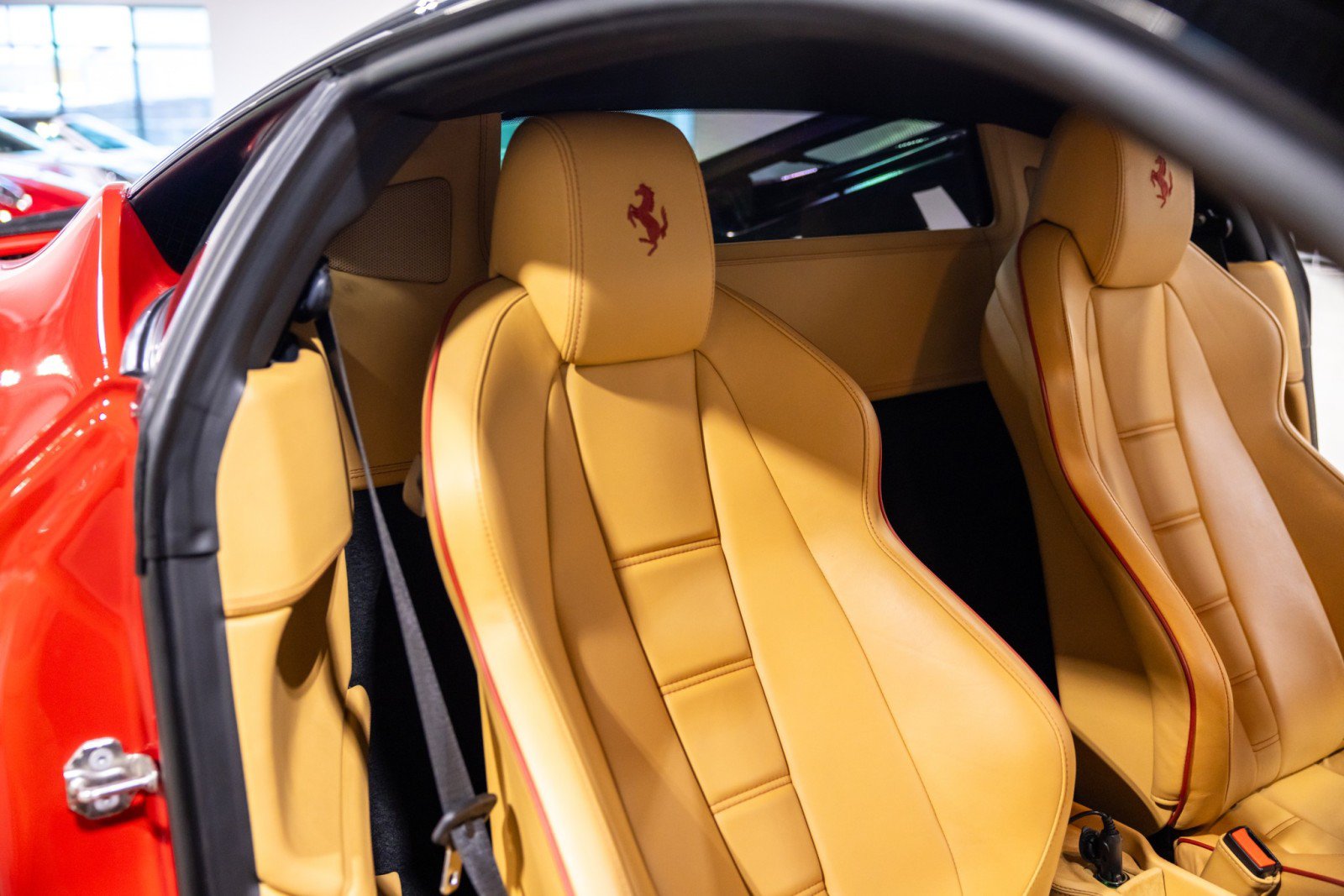 Used 2012 Ferrari 458 Italia Coupe RWD image 30