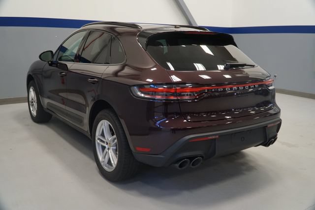 Certified 2026 Porsche Macan Turbo AWD/4WD image 3