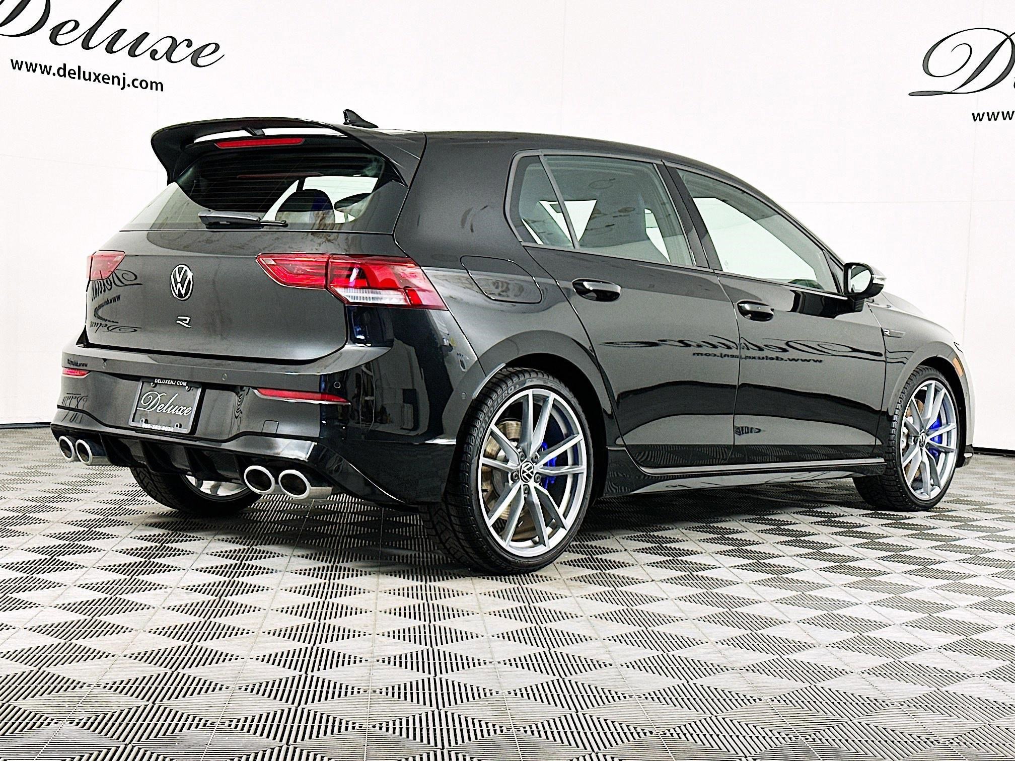 Used 2024 Volkswagen Golf R w/ MDO Package image 6
