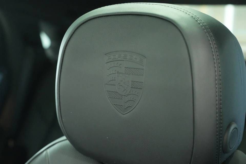 New 2026 Porsche Cayenne Coupe AWD/4WD image 34