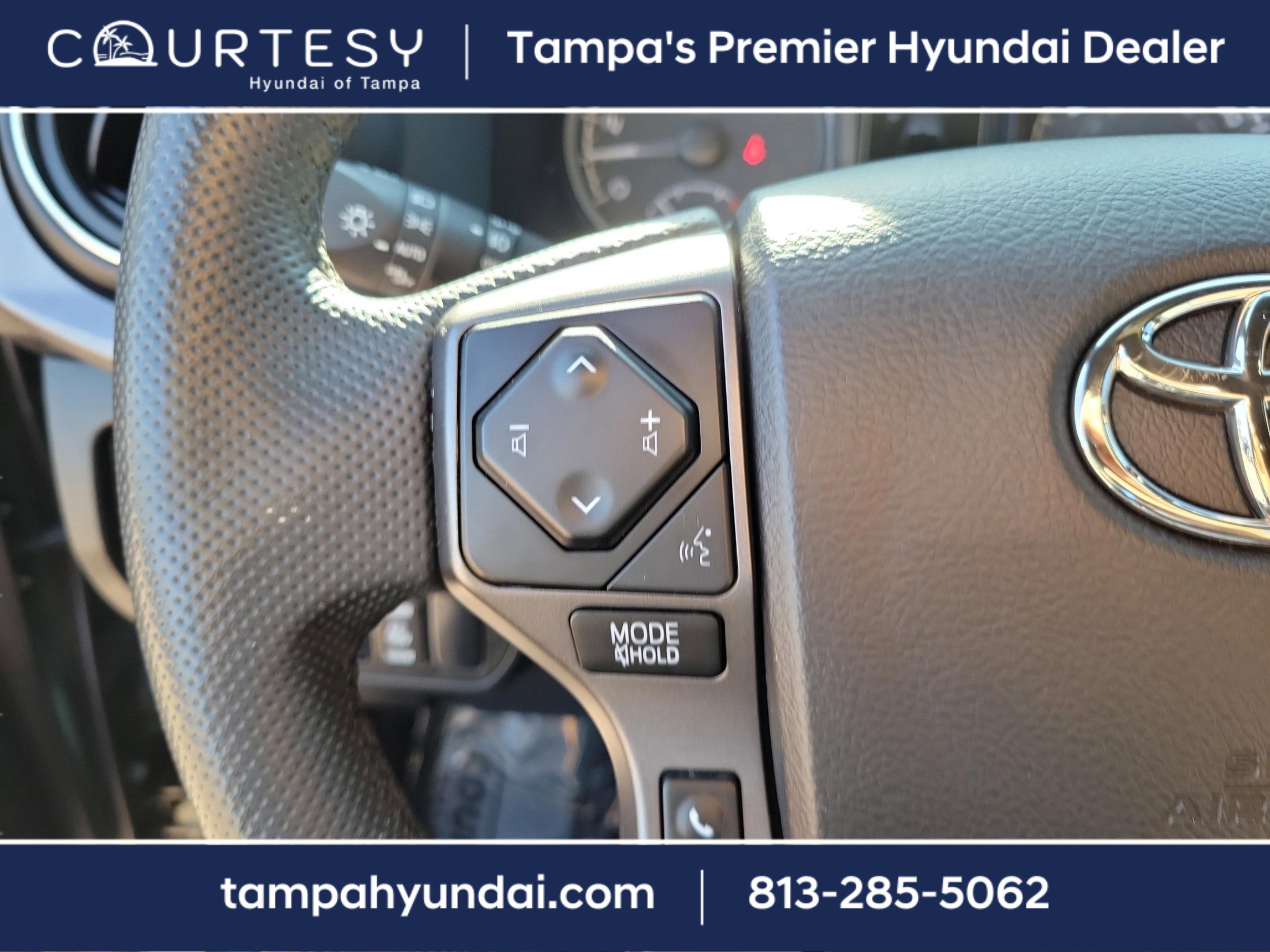 Used 2022 Toyota Tacoma TRD Sport image 28